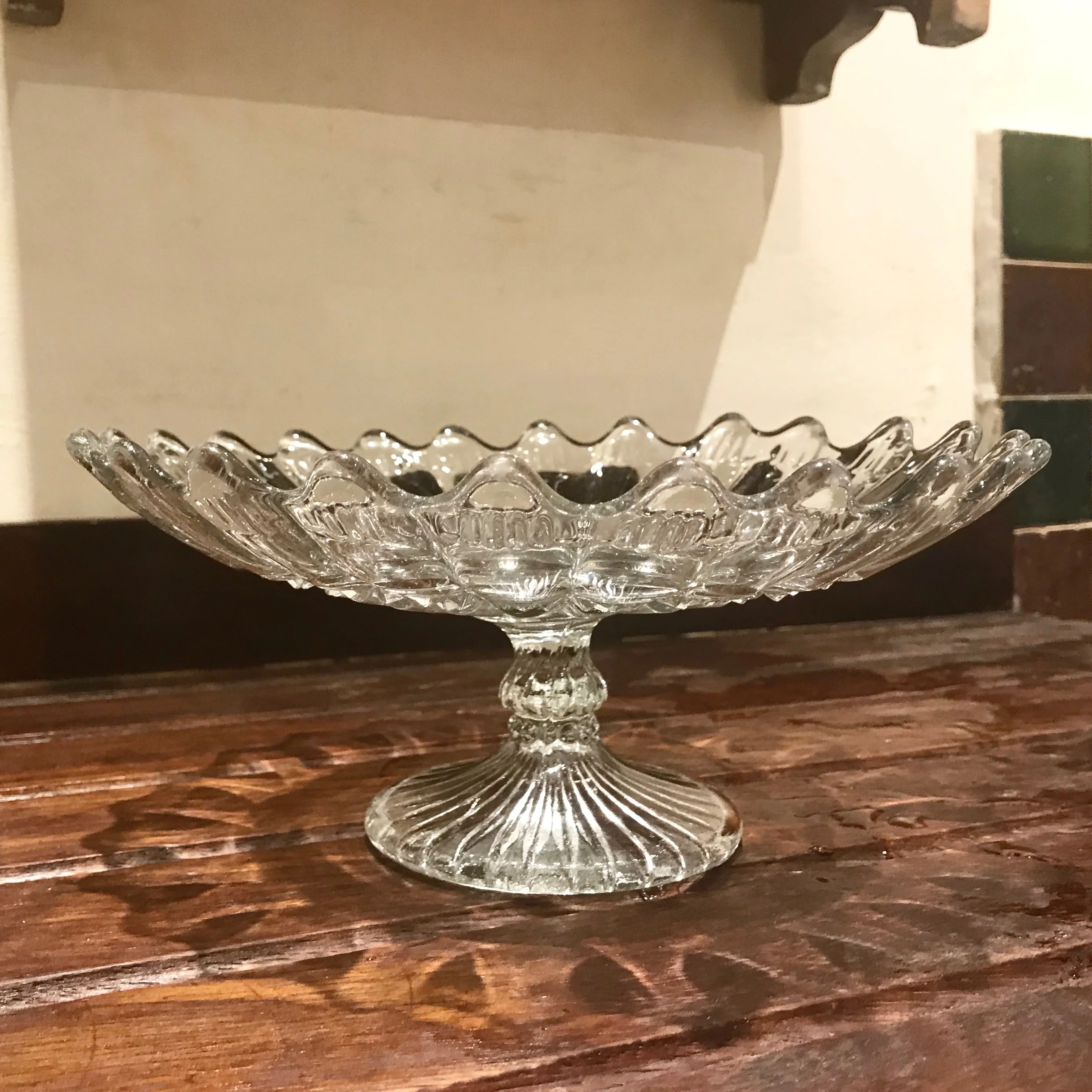 Early English pressed glass fruit stand ref 2184 - Image 3