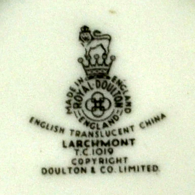 Royal Doulton Larchmont China Teacup and Saucer - Image 4