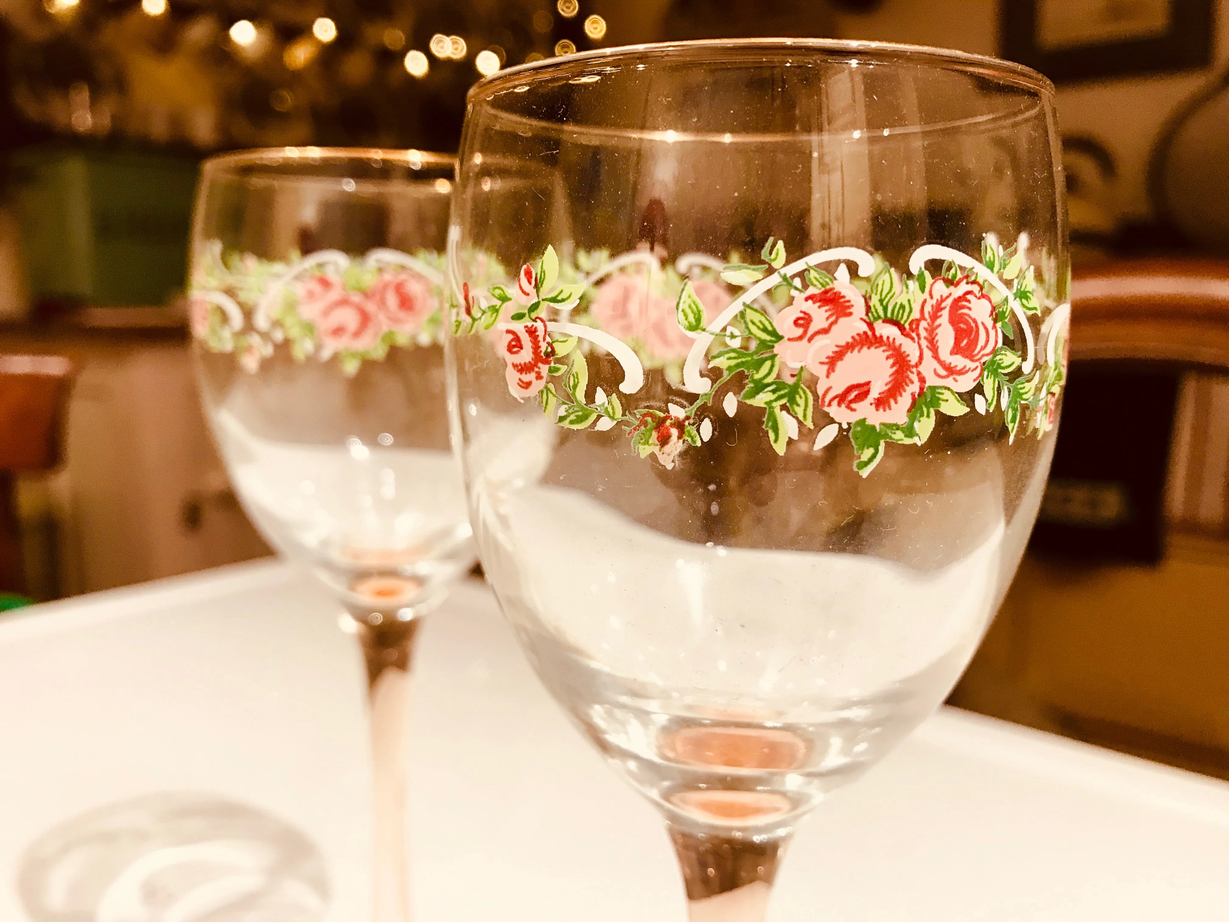 Vintage floral pink stemmed wine glasses sold as a pair - Image 3